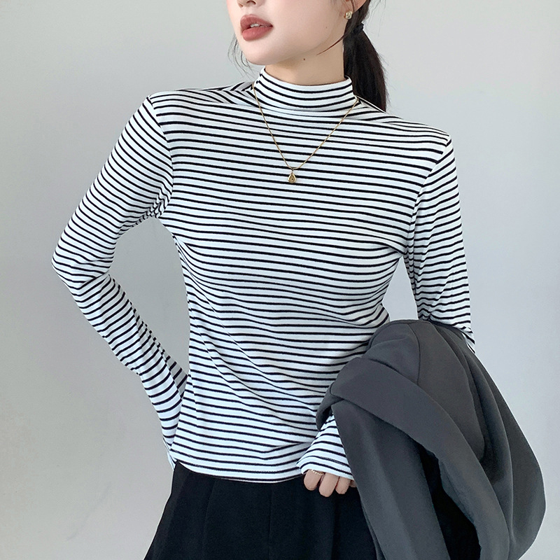 クラシックなストライプ柄の女性用モックネックトップス、スリム - Base Layer Top のレビューと価格