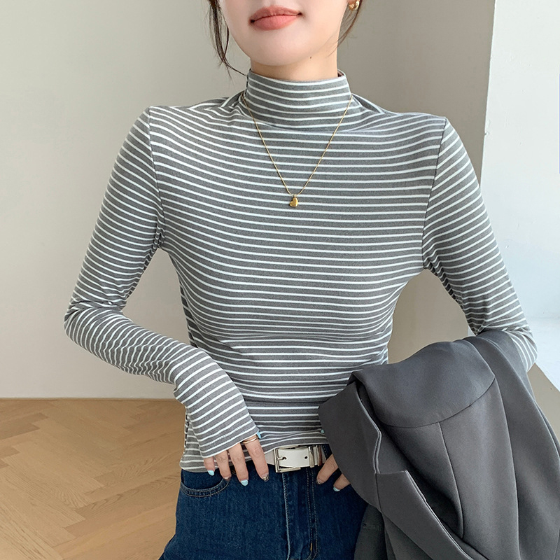 クラシックなストライプ柄の女性用モックネックトップス、スリム - Base Layer Top のレビューと価格
